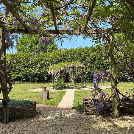 Apartamento Granby Estate The Old Pool House Bradford-On-Avon Exterior foto